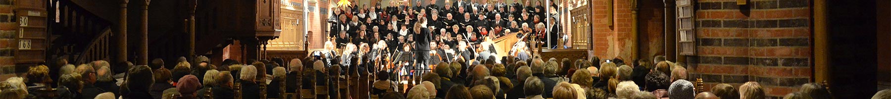 a choir singing the Christmas Oratorio