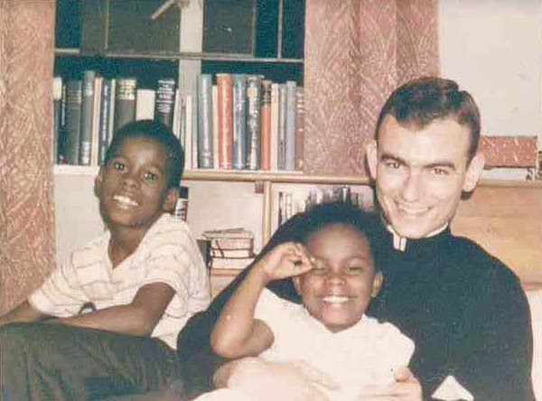 Jonathan Daniels and two children