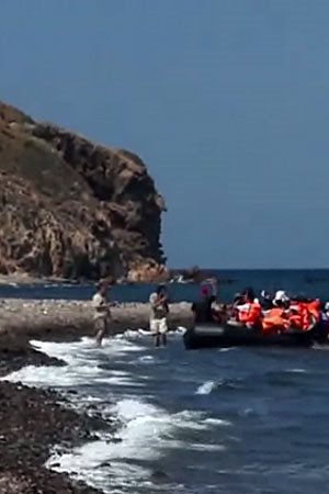 Syrian refugees from Turkey landing on Lesbos island, Greece, August 24, 2015 (Image: Wikimedia Commons)