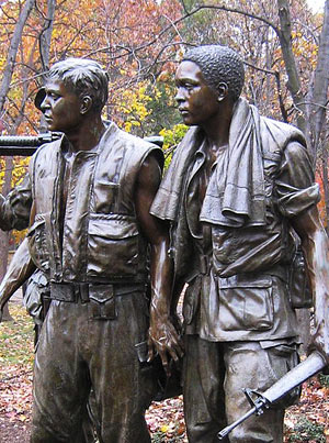 Vietnam Memorial Statue in Washington D.C.