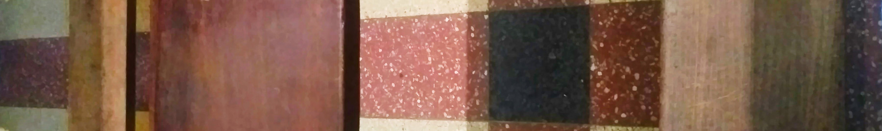 Piso y banco de la Catedral Metropolitana, Asunción, Paraguay