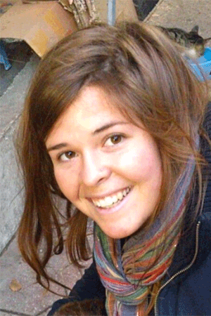 Kayla Mueller smiling at the camera.