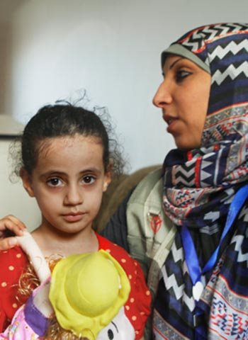 photo of orphan child in Gaza