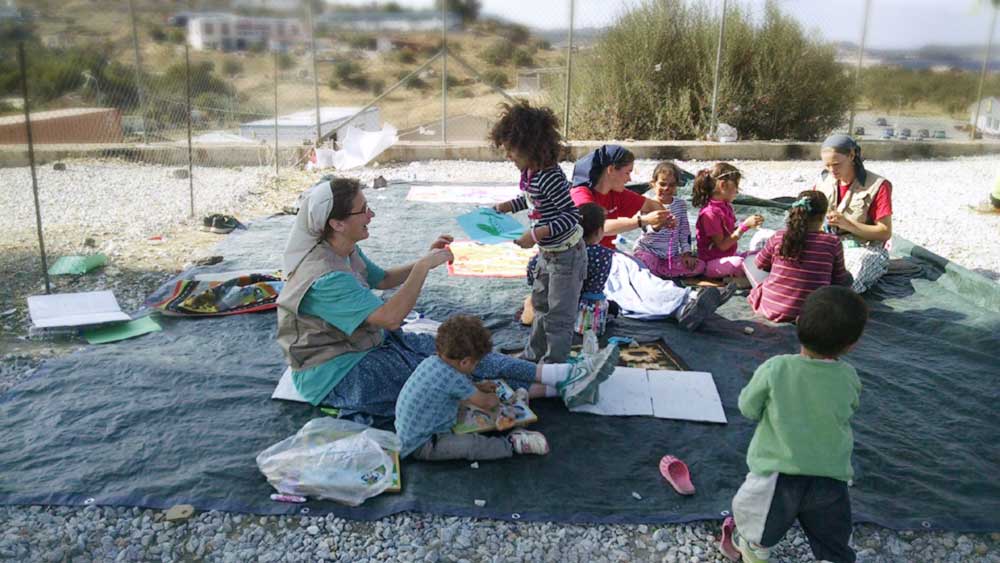photo of refugee children