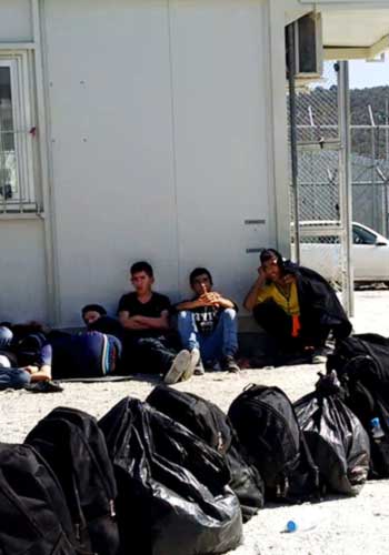 photo of refugee registration line