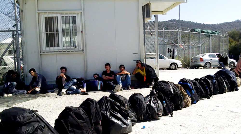 photo of refugee registration line