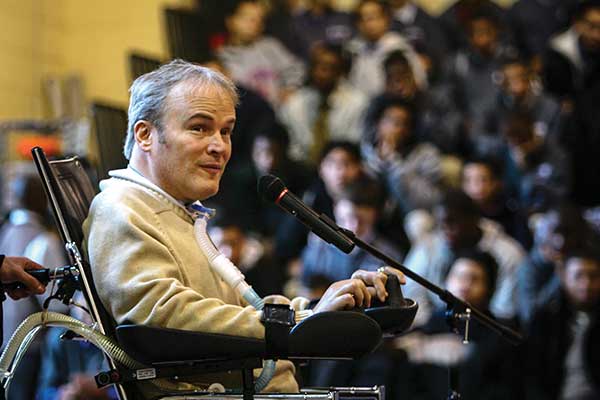 Steven McDonald addressing high school students