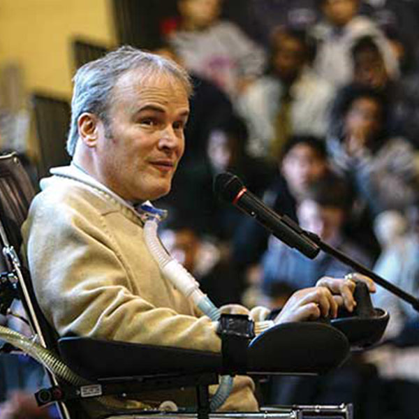 Steven McDonald addressing high school students