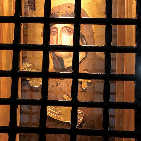 A late ­classical icon of Mary the Advocate in Santa Maria del Rosario Church in Rome