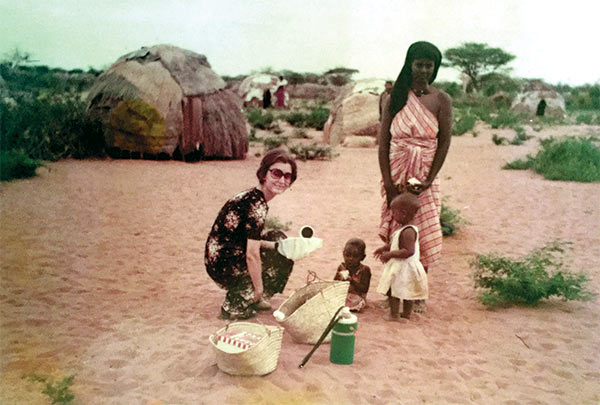 Annalena Tonelli with a Somali mother and her children