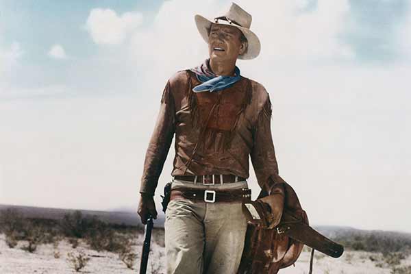John Wayne en la película Hondo, 1953