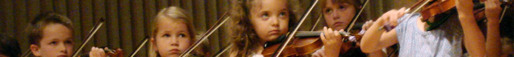 children playing violin