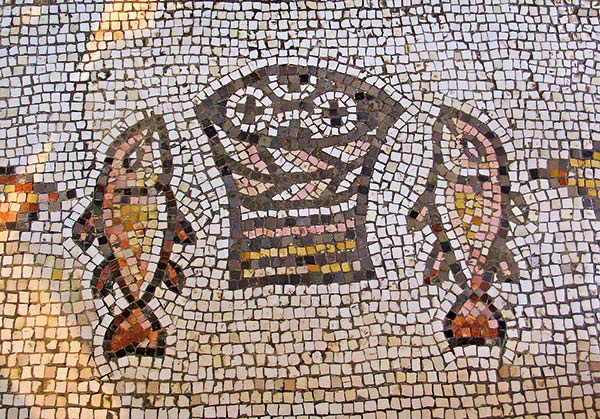 mosaic of loaves and fish