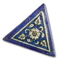 islamic triangle shaped pattern
